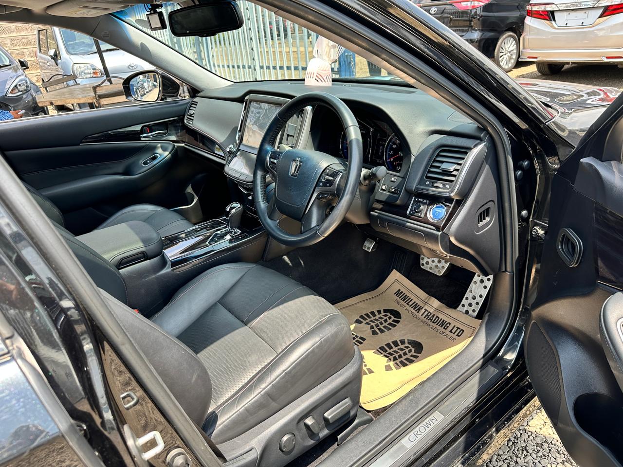 Toyota Crown 2017 Sunroof Hybrid Black