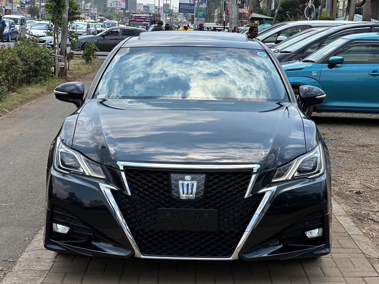 Toyota Crown 2017 Sunroof Hybrid Black