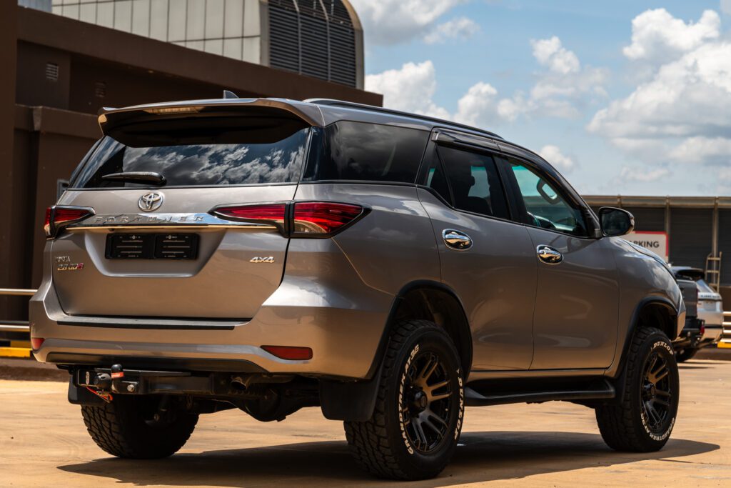 2017 TOYOTA FORTUNER 2.8GD