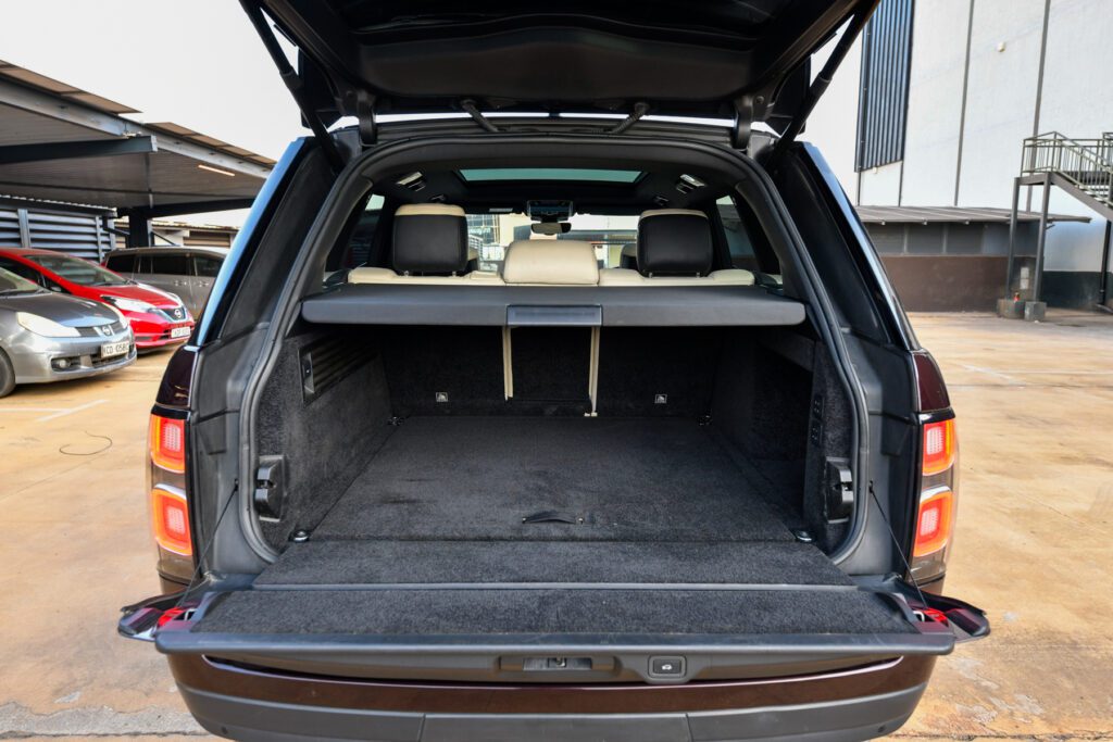 2018 RANGE ROVER VOGUE SE