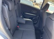 Toyota vitz Yom 2014 1300cc petro auto 2wd Asking price 899,000 Neg!