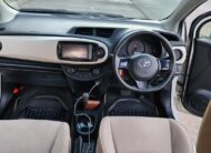 Toyota vitz Yom 2014 1300cc petro auto 2wd Asking price 899,000 Neg!