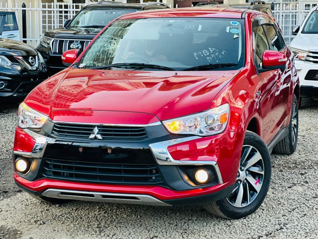 2017Mitsubishi RVR - Image 2
