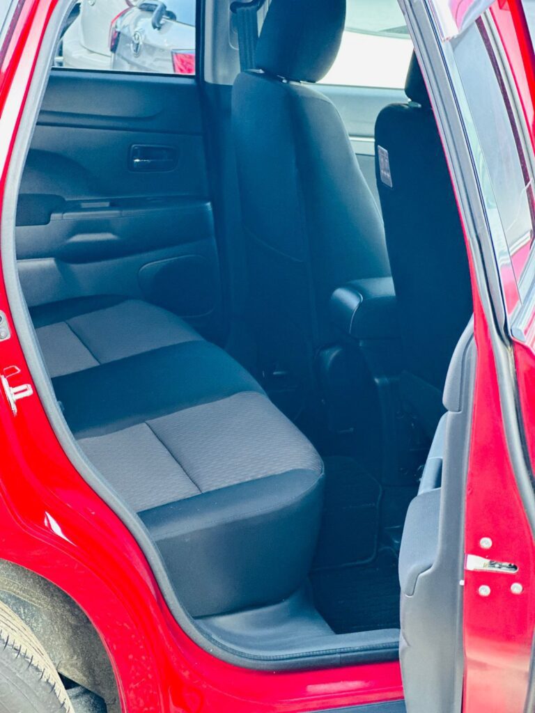2017Mitsubishi RVR - Image 7