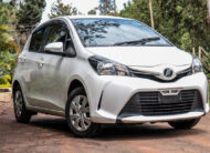 Toyota vitz Yom 2014 1300cc petro auto 2wd Asking price 899,000 Neg!