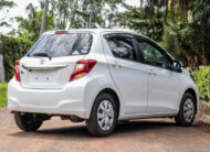 Toyota vitz Yom 2014 1300cc petro auto 2wd Asking price 899,000 Neg!